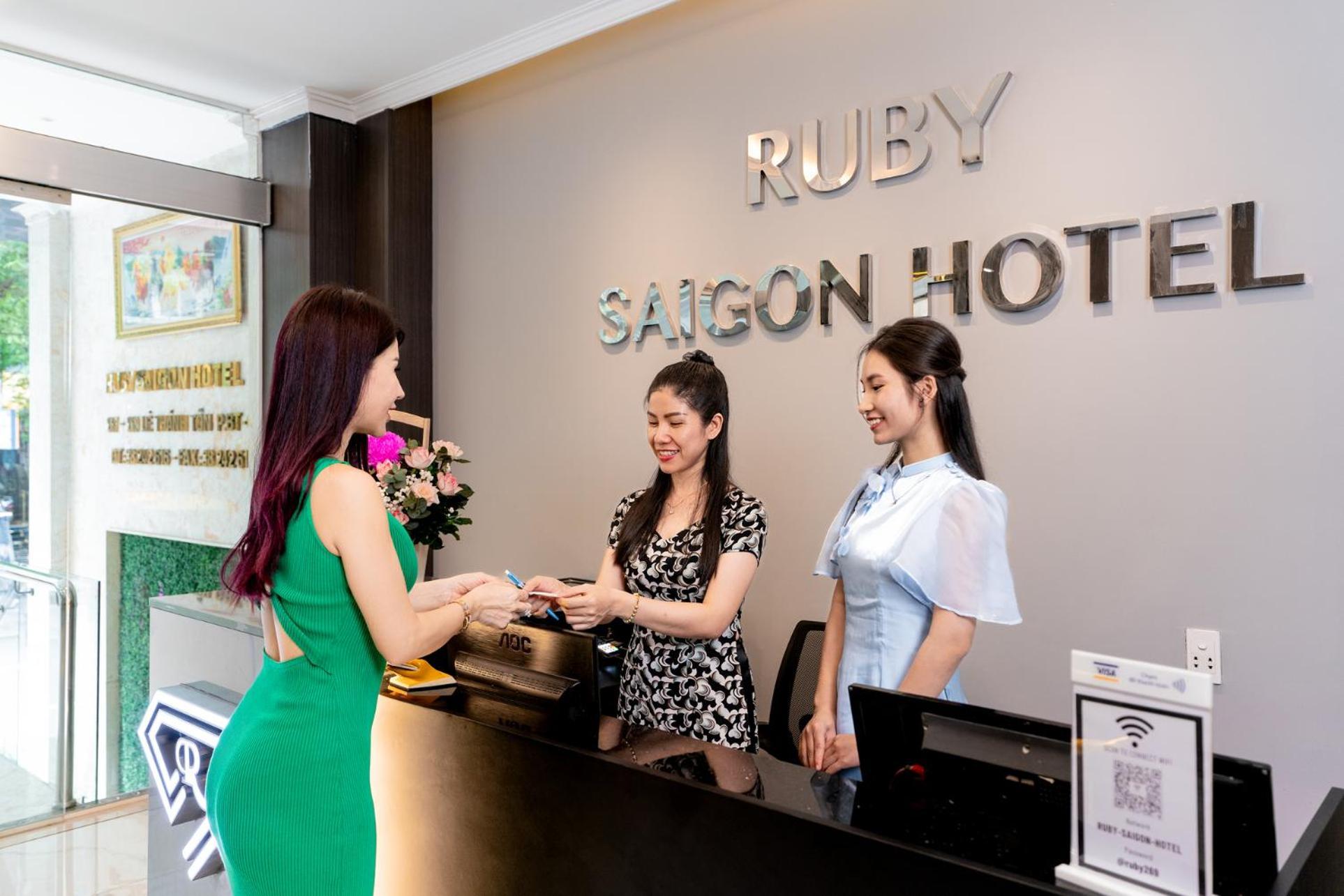 Ruby Saigon Hotel - Le Thanh Ton Ho Şi Min Exterior foto