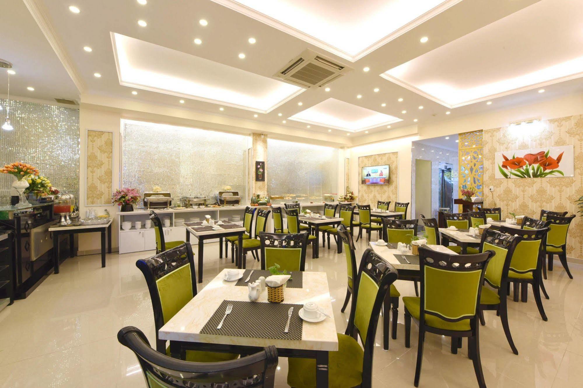 Ruby Saigon Hotel - Le Thanh Ton Ho Şi Min Exterior foto
